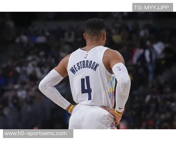 威少本赛季对阵老东家表现抢眼场均176分66篮板68助攻彰显实力