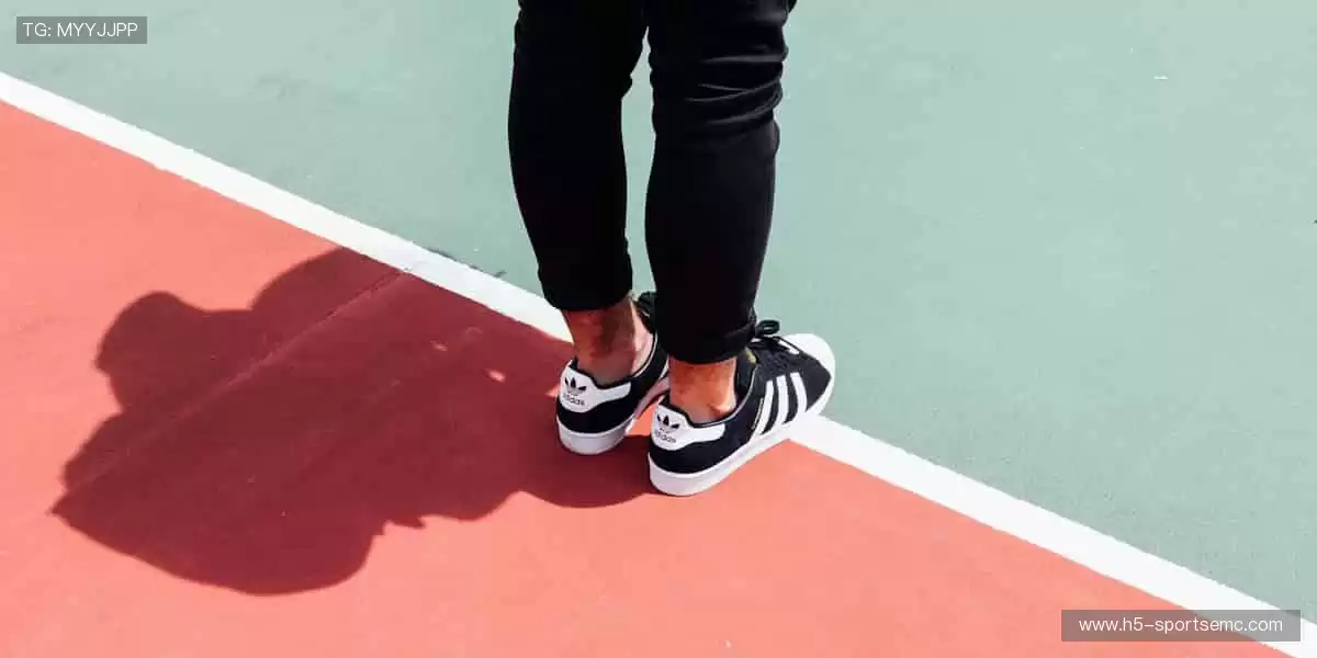 随时随地，直击赛场！📱🎯